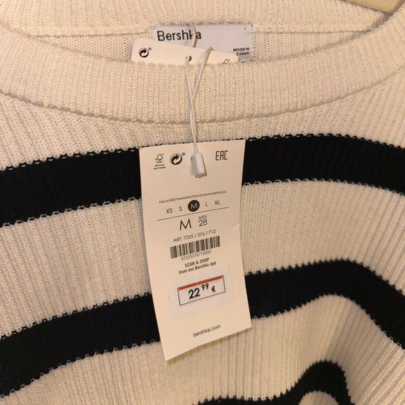 Cropped Knit Sweater, NWT, Size M - Picture 4 of 6